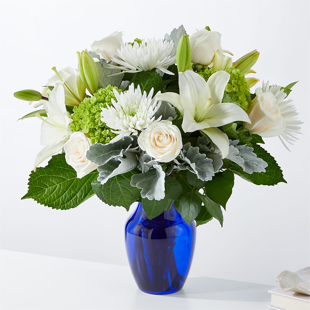 Snowy Dreams Bouquet – Konbit Flowers Group Llc, Brooklyn NY