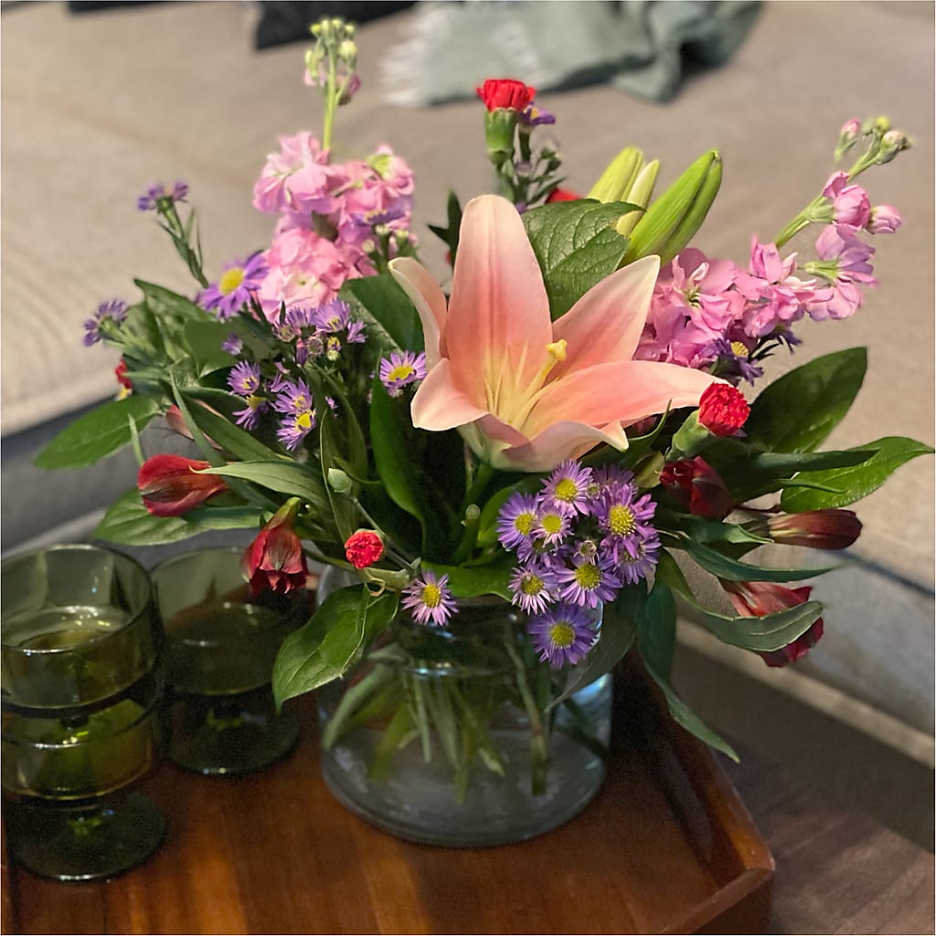 Romantique Bouquet –  Konbit Flowers Group Llc, Brooklyn NY