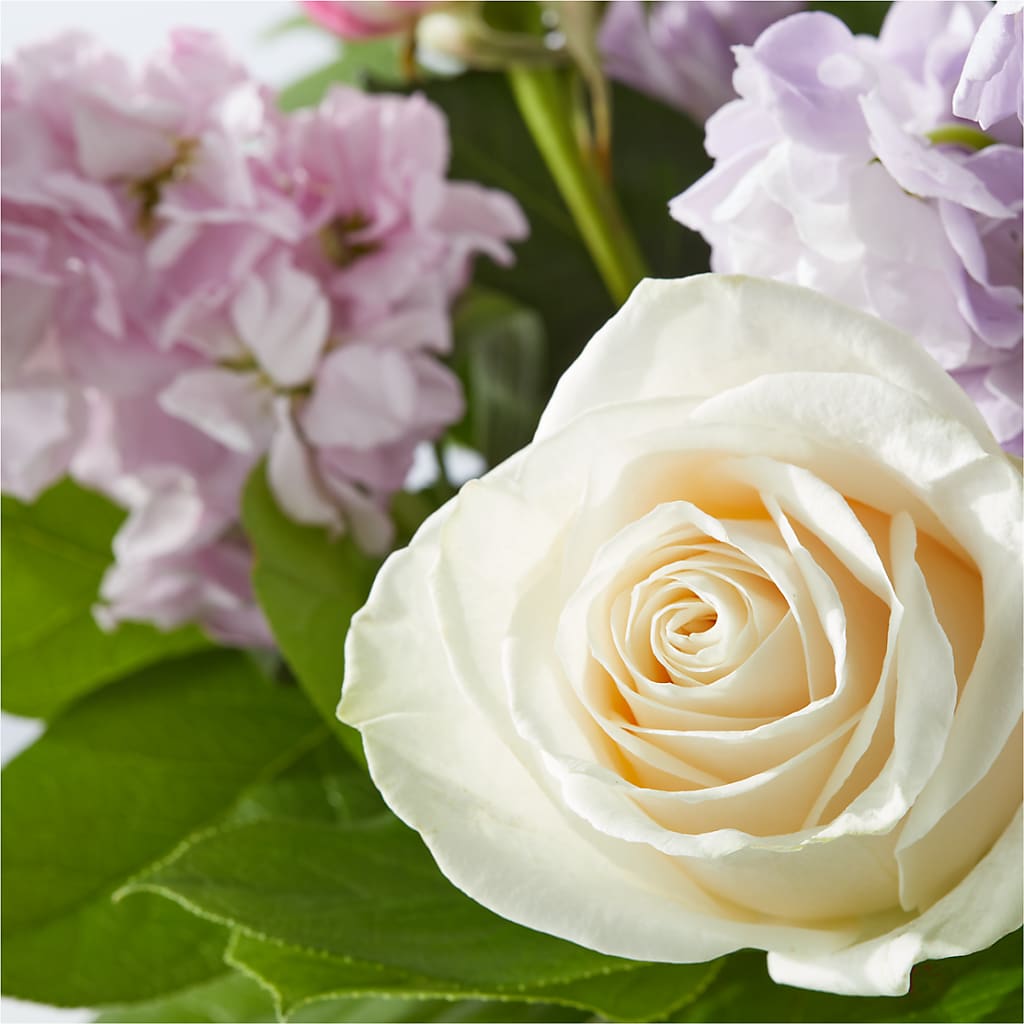 Springtime Spritz Bouquet –  Konbit Flowers Group Llc, Brooklyn NY