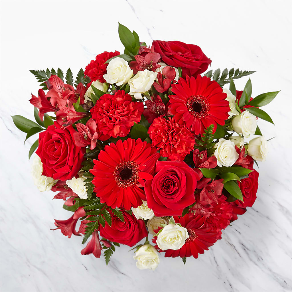 Hearts Embrace Bouquet –  Konbit Flowers Group Llc, Brooklyn NY