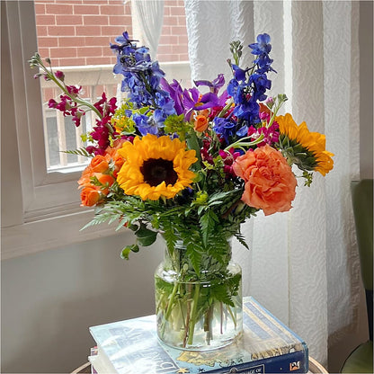 Rays of Life Bouquet –  Konbit Flowers Group Llc, Brooklyn NY