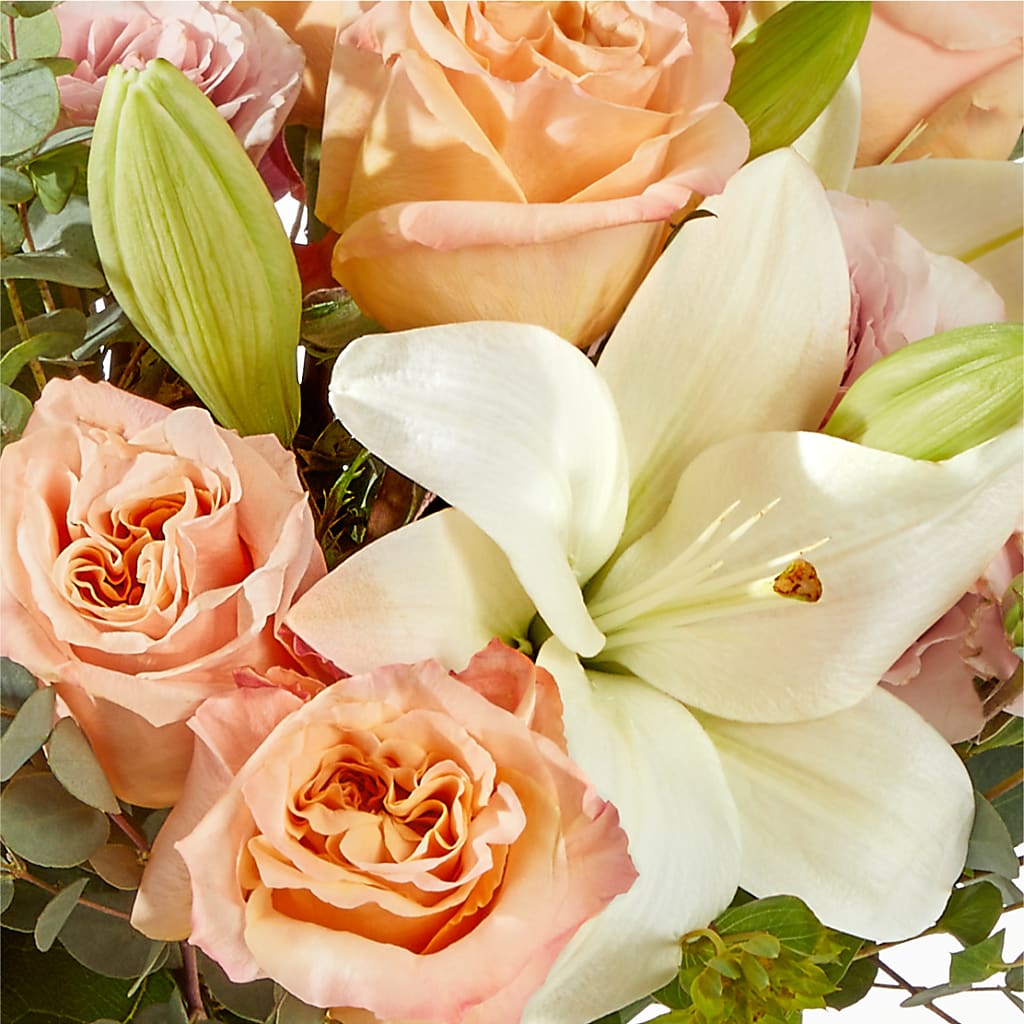Grapefruit Splash Bouquet –  Konbit Flowers Group Llc, Brooklyn NY
